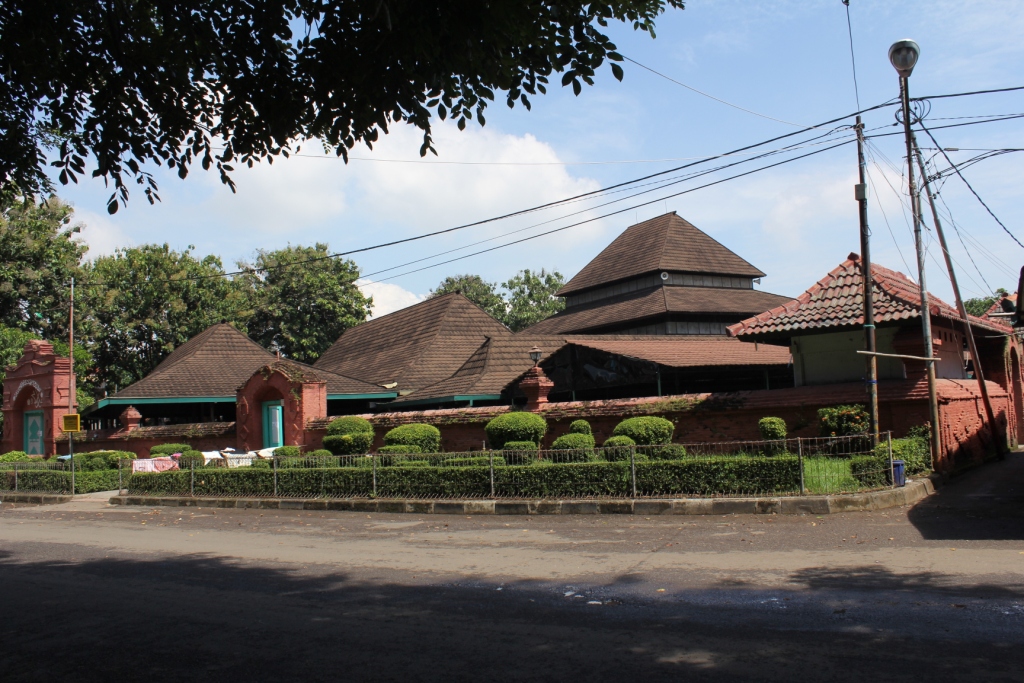 daftar masjid tertua di indonesia